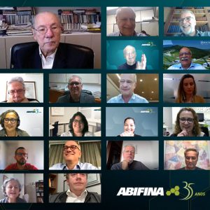ABIFINA comemora 35 anos com palestra de embaixador e homenagens