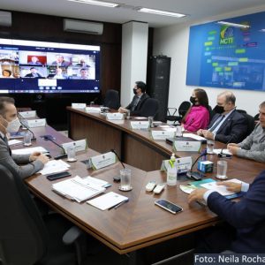 GT-Farma apresenta balanço de ações ao ministro Marcos Pontes