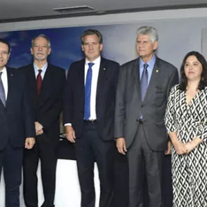 ABIFINA reforça participação na Frente Parlamentar da Química