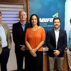 Encontro entre ABIFINA e BNDES discute a nova política industrial e seus desafios