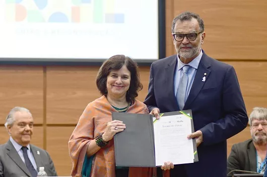 ABIFINA participa da cerimônia de posse do novo presidente da Fiocruz