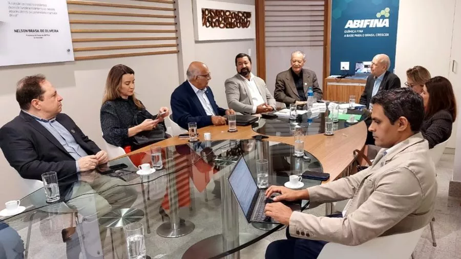 Conselho Administrativo debate reindustrialização, soberania e política de gás