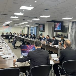 ABIFINA participa de reunião do Fórum Nacional da Indústria