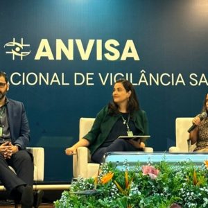ABIFINA participa de mesa redonda sobre IFAs em Seminário da Anvisa