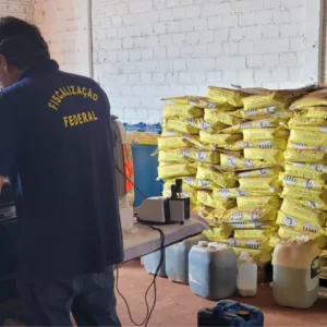 Operação apreende 45 toneladas de agrotóxicos e 61 toneladas de sementes ilegais no Paraná