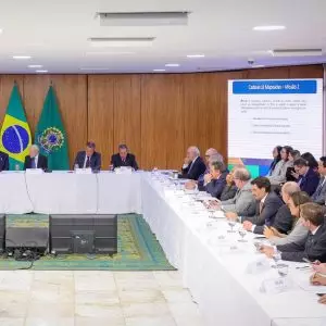 Com a presença do Presidente Lula, indústria de saúde recebe impulso bilionário com novos investimentos