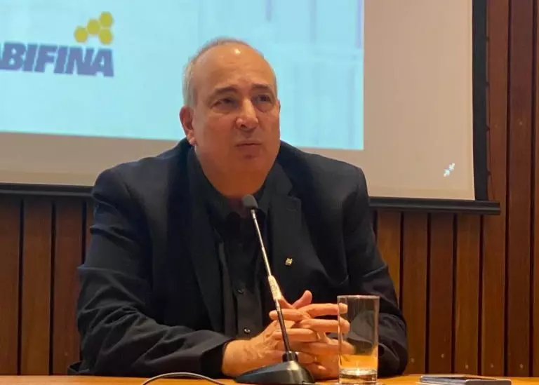 A ABIFINA lamenta o falecimento de Marco Aurélio Krieger, vice-presidente de Produção e Inovação em Saúde da Fiocruz