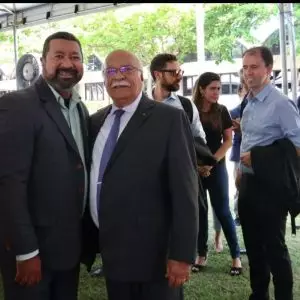 ABIFINA presente nos 49 anos de Farmanguinhos