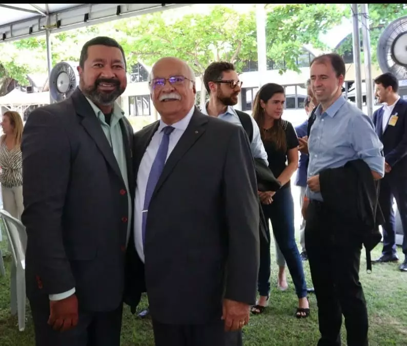 ABIFINA presente nos 49 anos de Farmanguinhos