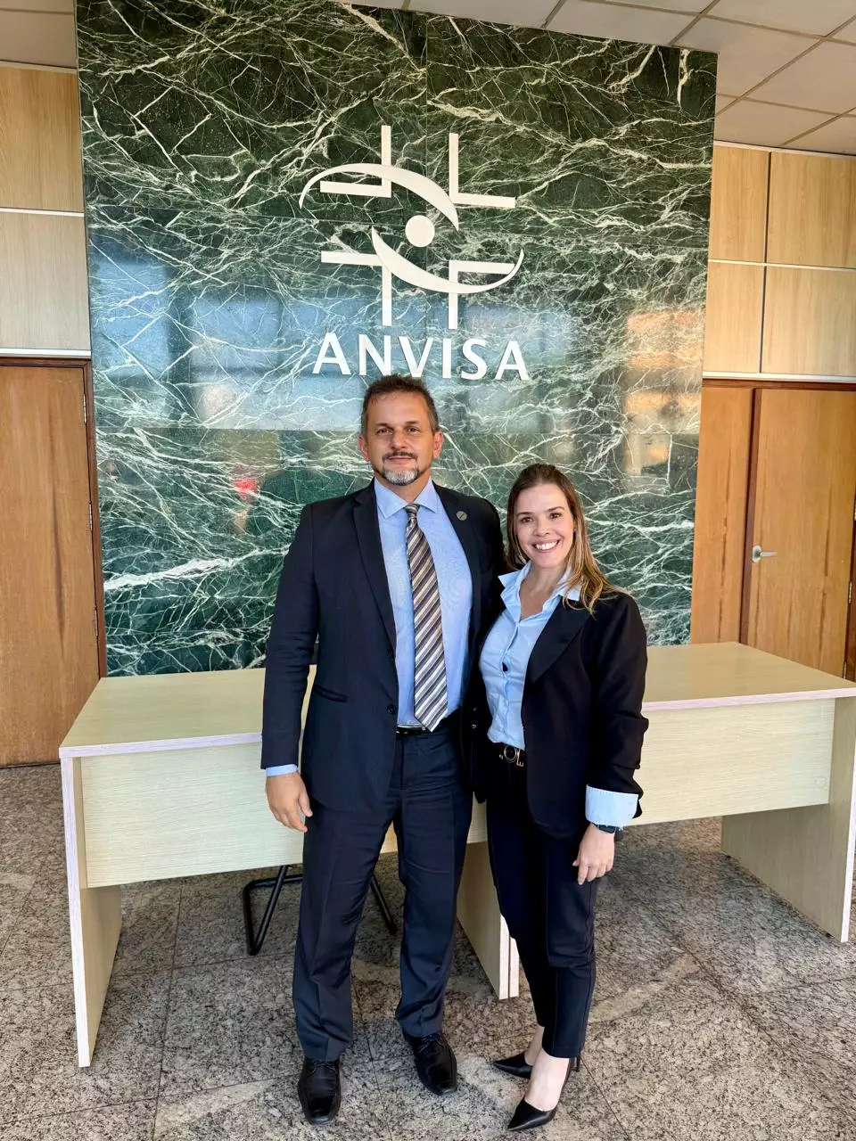 Andrey e Tati na Anvisa