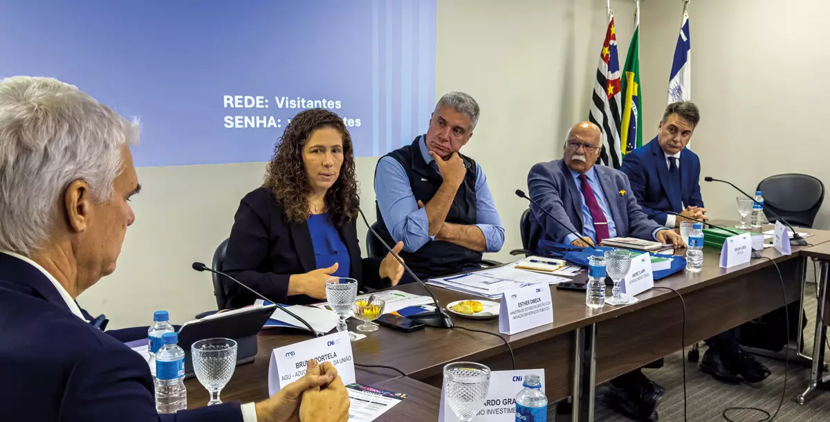 Debate sobre compras públicas, em reunião do Comitê de Líderes da MEI, em São Paulo