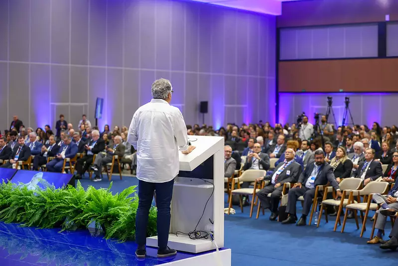 ABIFINA acompanha avanços das Parcerias para o Desenvolvimento Produtivo em Plenária do GECEIS  