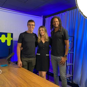 Lesões musculares, suplementação e sedentarismo são temas do novo episódio do Biolab Cast, apresentado pela jornalista Daiana Garbin