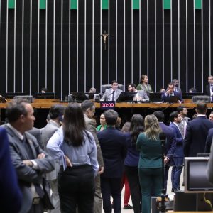 Câmara aprova projeto estratégico para o fortalecimento da indústria nacional de saúde e regime de urgência para o PRESIQ