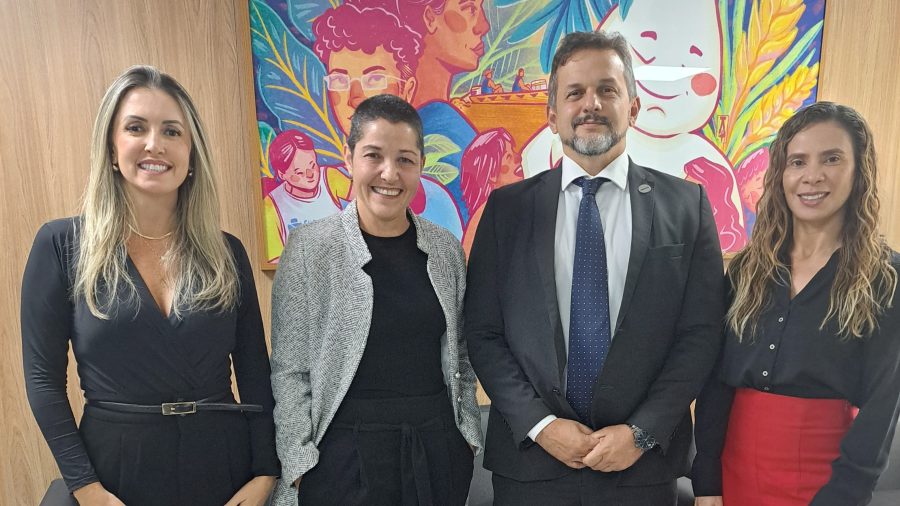 ABIFINA apresenta estudo sobre patentes farmacêuticas ao Ministério da Saúde
