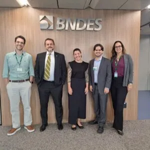 ABIFINA amplia apresentação de estudo sobre patentes farmacêuticas com novos encontros institucionais