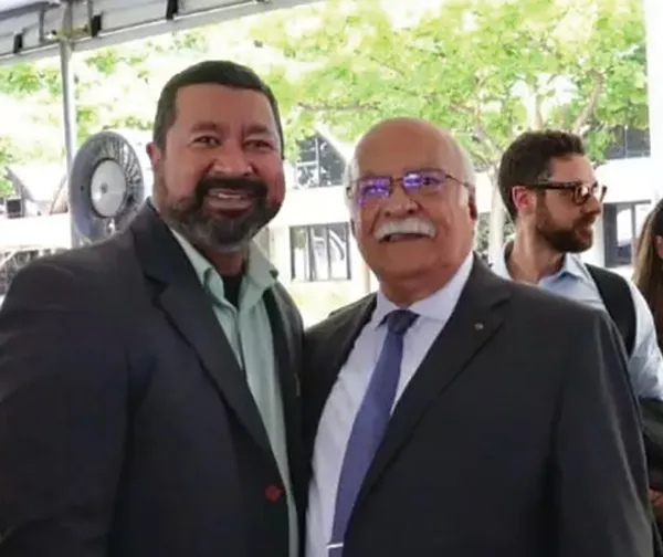 49 anos farmanguinhos