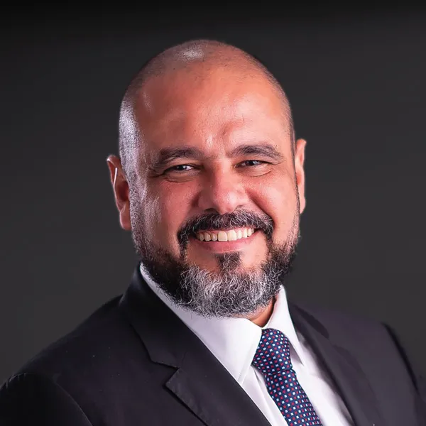 Eduardo Jorge Valadares Oliveira