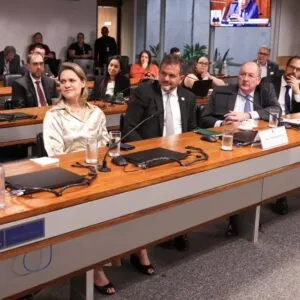 ABIFINA participa de audiência no Senado sobre o fortalecimento do Complexo Econômico-Industrial da Saúde