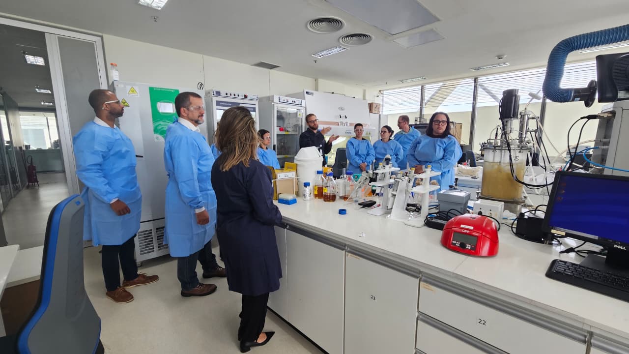 Visita da ABIFINA ao Instituto SENAI de Inovação 04 12 25 3