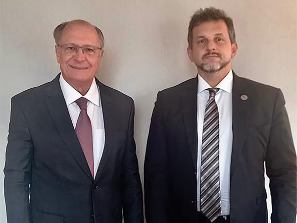 Produção local CEIS agenda legislativa e política industrial 04