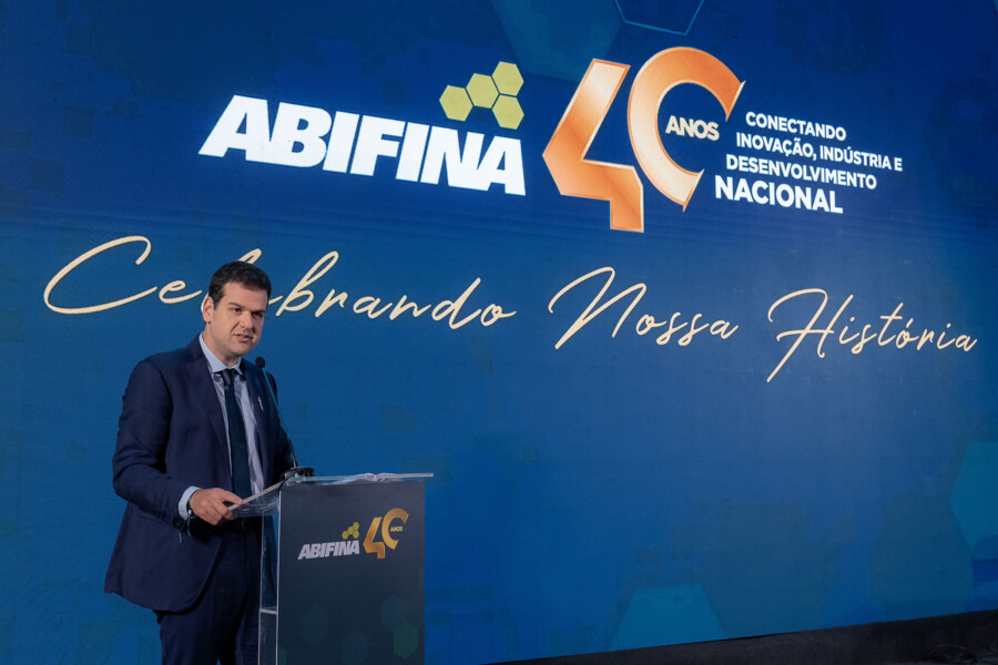 Quatro décadas de história, inovação e compromisso com o futuro