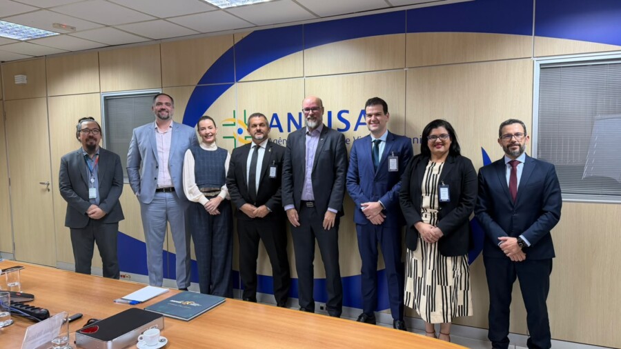 ABIFINA apresenta ao diretor-presidente da Anvisa proposta para aperfeiçoar regulação de IFAs nacionais 