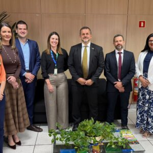 ABIFINA apresenta à Anvisa proposta para aperfeiçoar a regulação de IFAs produzidos no Brasil