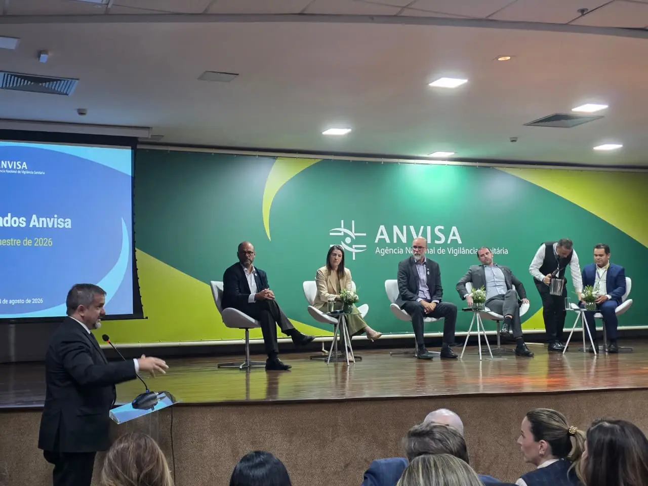 encontro da Anvisa com o setor regulado da saúde 13 08 26